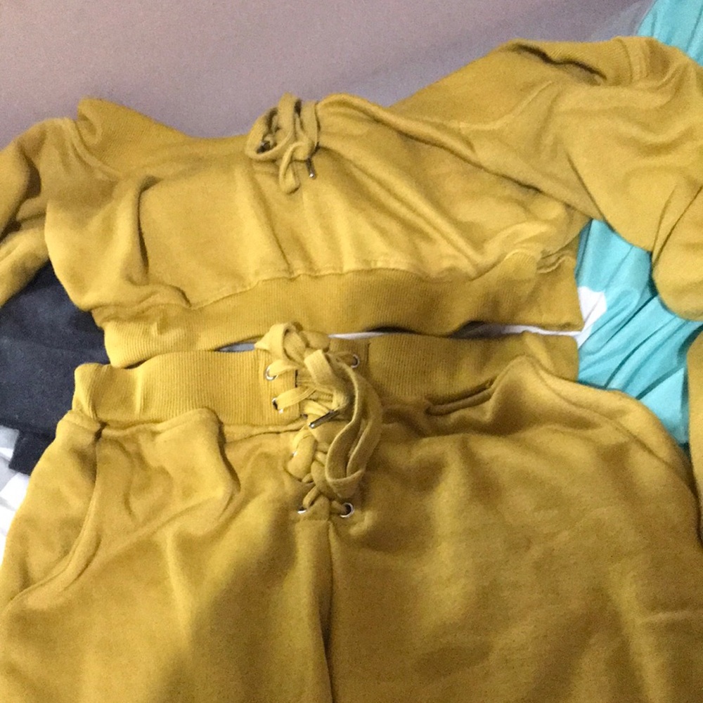 2 peice jumpsuit yellow